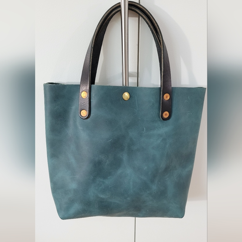Leather tote bag